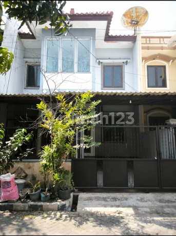 Sturdy 2-Story House, 120M² Wide, Bumi Marina Emas Surabaya, Near I T S Sturdy 2-Story House, 120M² Wide, Bumi Marina Emas Surabaya, Near I T S