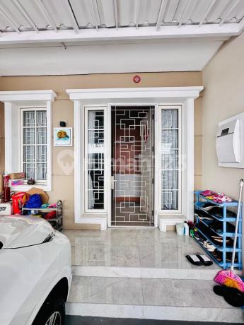 For Sale Rumah Greenlake City West Europe Kondisi Semi Furnished Hadap Selatan Best Price!!