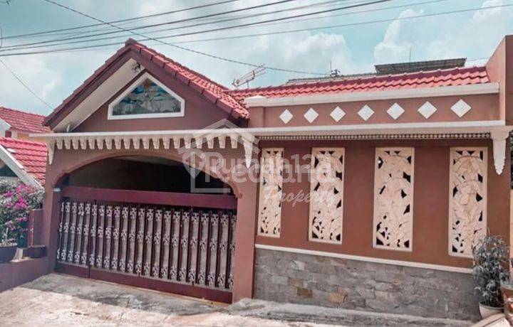 Rumah di Perum Srondol Asri , Banyumanik Semarang ( De 7786 )