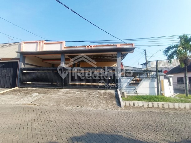 Rumah Semarang Indah , Semarang ( De 7775) Rumah Semarang Indah , Semarang ( De 7775)