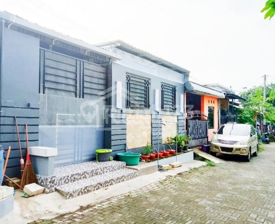 Rumah di Perum Graha Beringin Mas , Ngaliyan Semarang ( De 7468 )