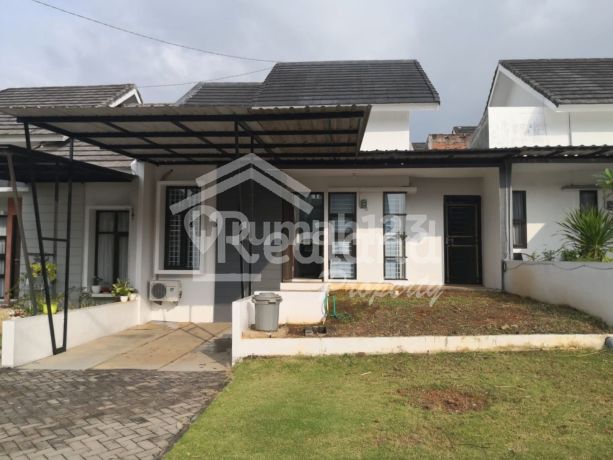 Rumah di Bsb Village Aurora Garden , Bsb City Semarang ( De 8632 ) Rumah di Bsb Village Aurora Garden , Bsb City Semarang ( De 8632 )