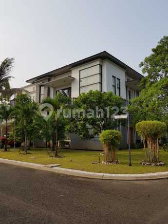 In Alam Sutera, For Sale Lux Sutera Magnolia Corner House