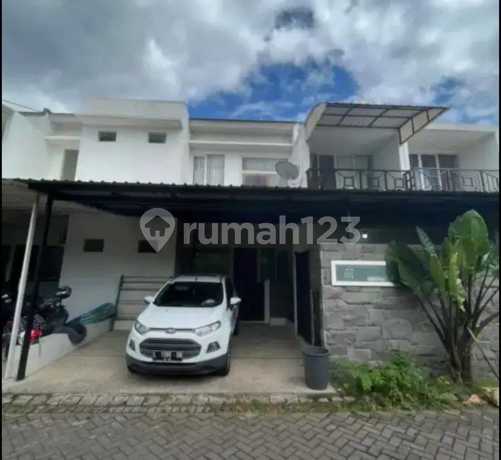 Jual Rumah Full Furnished Siap Huni 2lantai Carport 2 Mbl