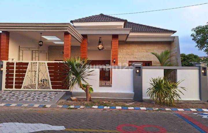 Rumah Mewah Hook Kahuripan Nirwana