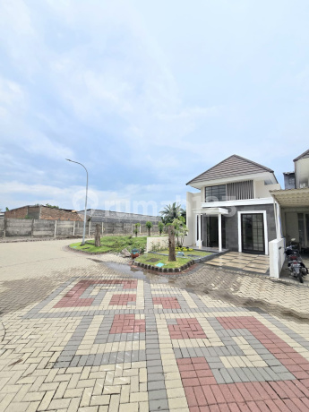 Jual Rumah Cantik Mewah Full Renovasi Siap Huni Jual Rumah Cantik Mewah Full Renovasi Siap Huni