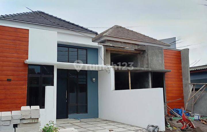 Dijual Rumah Greess Selangkah Ke Alun2 Sidoarjo Perum Bluru Permai Sidoarjo 