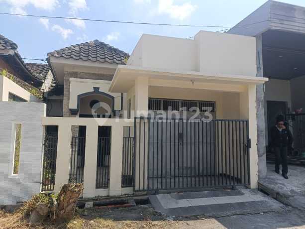 Jual Rumah Full Renovasi Siap Huni Harga Termurah Jual Rumah Full Renovasi Siap Huni Harga Termurah