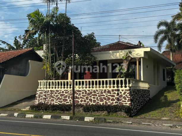 Disewakan Rumah Cocok untuk Kantor Pinggir Jalan di Tuntang Disewakan Rumah Cocok untuk Kantor Pinggir Jalan di Tuntang