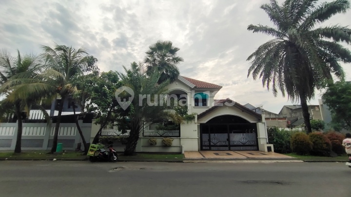 Pamulang - Rumah Cantik 2 Lantai 375 M² Villa Dago