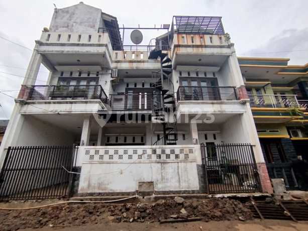 Pamulang - Cash Only Rumah Kost 3 Lantai 121 M² Pamulang - Cash Only Rumah Kost 3 Lantai 121 M²