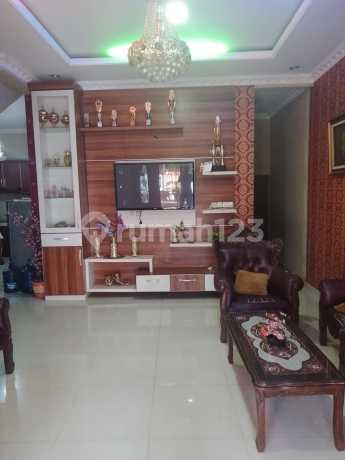 Rumah 2 Lantai di Komplek Pinang Griya Permai, Tangerang