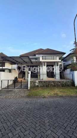 Minimalist Riverside House in Malang City Ready to Occupy