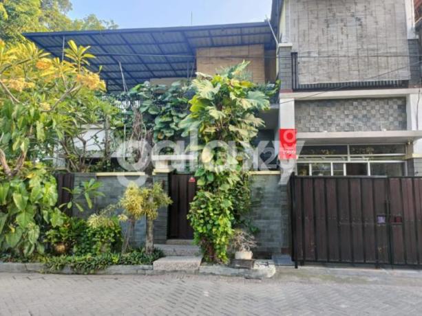 Rumah Hook di Pondok Mutiara Sidoarjo, Kondisi Full Furnish