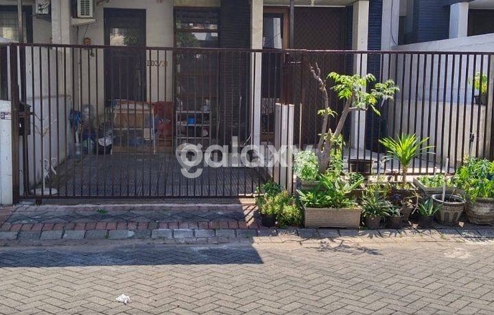 Rumah Pantai Mentari The Hampton