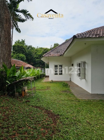 Rumah Mewah di Area Senopati Dekat Senayan Kebyoran Baru