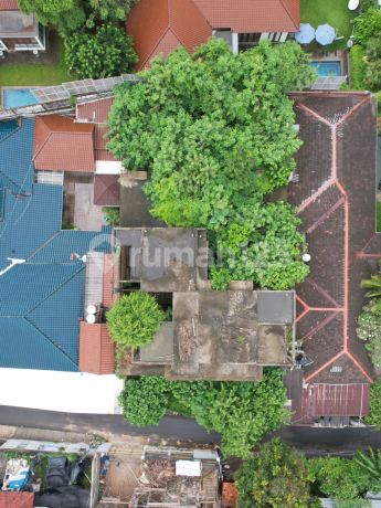 Bonus land plot with house in Kemang, within Kebayoran Baru complex