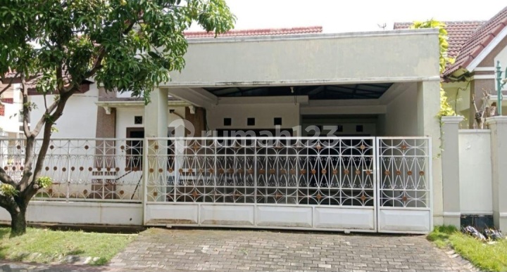 Rumah Mewah Sidoarjo LT 350M² 4+1 KT Semifurnished One Gate System