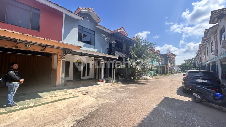 Dijual Town House 2 Lt Taman Kurnia Djaja Blok B No.11 Kota Batam.