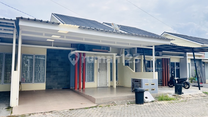 For Sale Semi-Furnished House in Dream Castle Gesya Block C Batam Centre Belian.