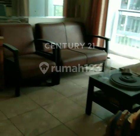 DIJUAL APARTEMEN CITY HOME MOI LANTAI RENDAH HADAP KOLAM RENANG