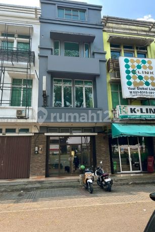 Ruko Tol Boulevard Strategis 3 Lantai SHM BSD sebelah Fong Sheng Ruko Tol Boulevard Strategis 3 Lantai SHM BSD sebelah Fong Sheng