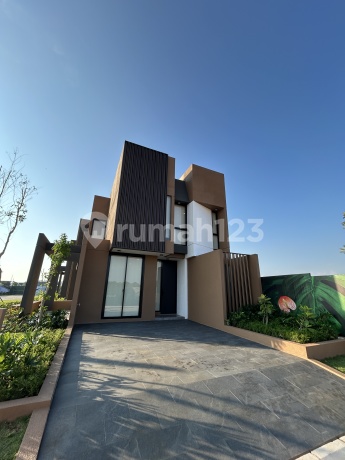 Rumah Klasik di Cluster Anthura Tallasa City 