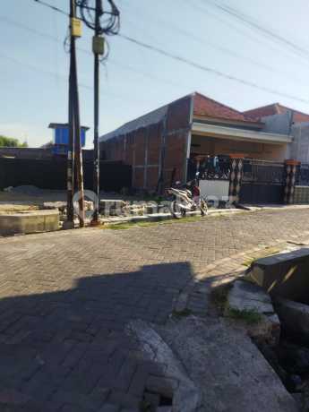 Tanah Dilokasi Berkembang Area Lakarsantri