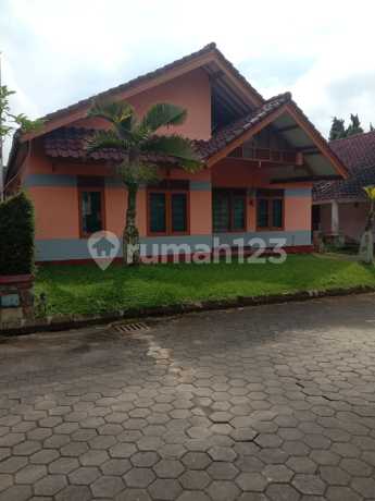 Rumah Puncak Villa Galaxy Resort