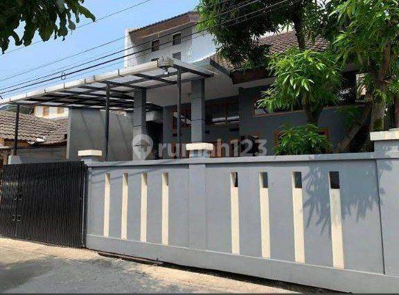 Rumah bagus murah di Komplek Ciwastra Indah