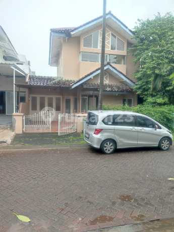Rumah Bagus 2Lt Hunian Nyaman di Taman Cendana Golf Lippo Karawaci