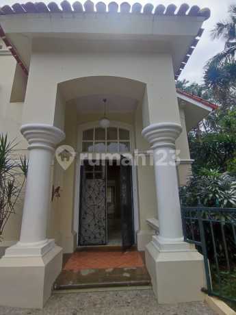 Rumah Mewah Furnished Private Pool Taman Mediterania Golf Lippo Karawaci