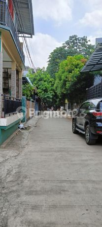 KONTRAKAN 10 PINTU DI JAKARTA SELATAN DEKAT MATOA RESIDENCE KONTRAKAN 10 PINTU DI JAKARTA SELATAN DEKAT MATOA RESIDENCE