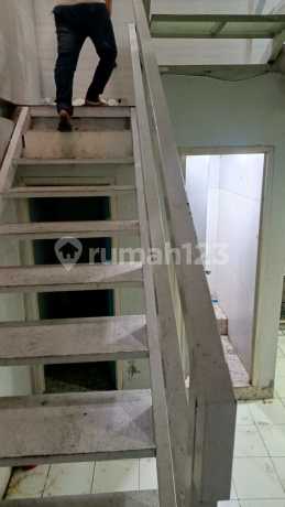 Dijual rumah di Simprug Poris Dijual rumah di Simprug Poris