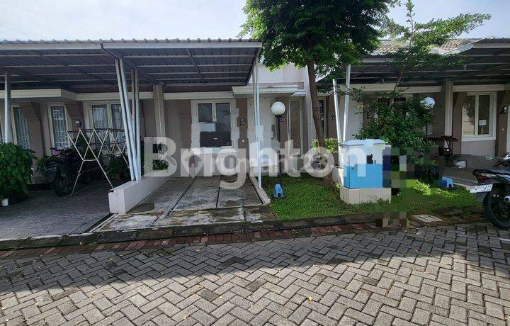 Rumah Nyaman di Rosemary