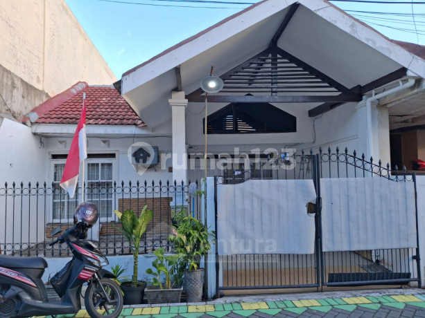 Dijual Rumah Terawat Siap Huni di Pabean Asri, dekat Bandara Juanda, Waru, Sedati, Tropodo, Deltasari, Berbek, Pondok Tjandra (Candra)