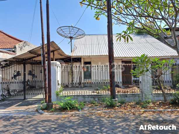 RUMAH LUAS BUTUH PEMILIK BARU