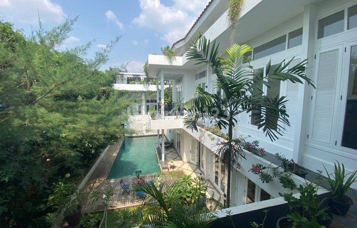 Rumah Style Resort 1144m2 Kijang Kencana Jakarta Barat Siap Huni