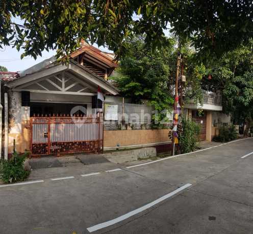 Dijual Rumah Besar Hitung Tanah & Lokasi Strategis Jakarta Pusat (Bend Hilir/Pejompongan)