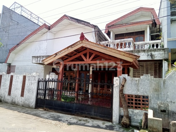 Rumah Dalam Komplek Bendi Jaksel