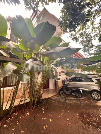 Land Area 200 House in Graha Cinere Near Krukut Antasari Toll Road