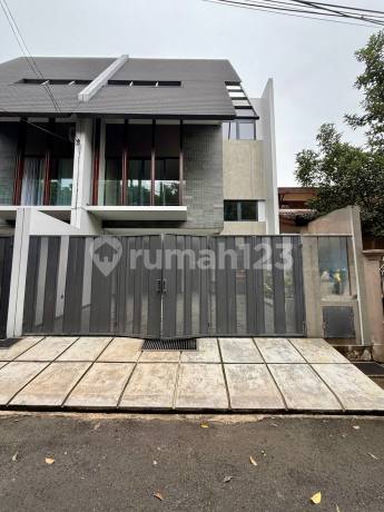 New 2-Story House, Area 161 in Pangkalan Jati, Near Lebak Bulus
