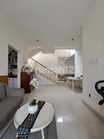Rumah Dua Lantai Luas 120 Di Cinere Parkview,dkt Tol Antasari Rumah Dua Lantai Luas 120 Di Cinere Parkview,dkt Tol Antasari