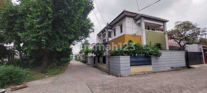 Rumah Hook 2lantai Di Komplek Inkopol Kranji, Bekasi* Rumah Hook 2lantai Di Komplek Inkopol Kranji, Bekasi*