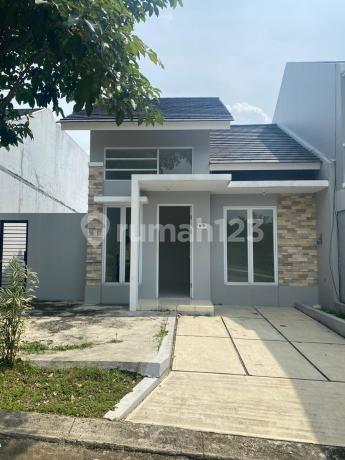 For Sale, 1-Story Ready-to-Occupy House in Sentul Alaya Area, Cadenza Cluster.