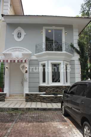 Semi-Furnished Cluster Home in Taman Paris