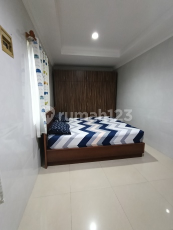 Dijual Rumah Meadow Green, Bougenville Permai, Lippo Cikarang, Cibatu, Cikarang Selatan, Kabupaten Bekasi. Lingkungan Nyaman, Aman, dan Cocok untuk Hunian Keluarga Maupun Investasi. SHM