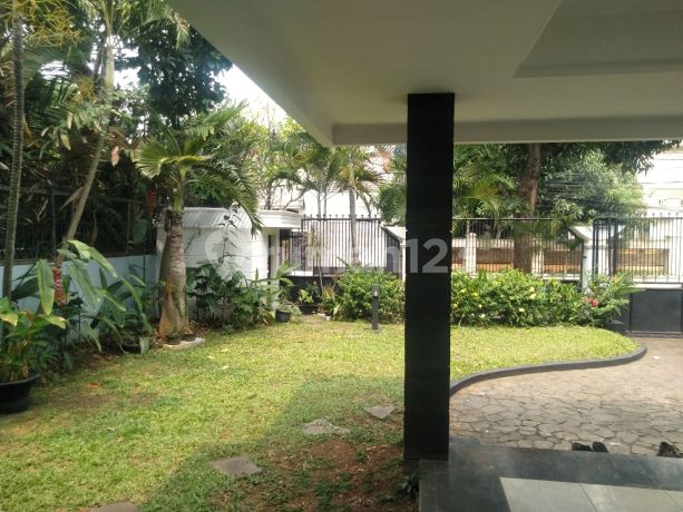 Apartemen Hampton Park Tower B Lantai 8 Pondok Indah