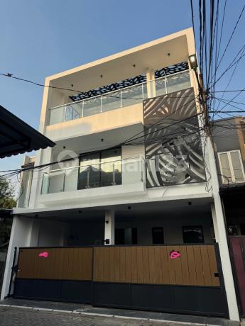DIJUAL Perumahan Cengkareng Residence (Dekat Citra Palem)  LT : 8x15  LB : 360m2 (3lantai full) KT 5 KM 3 Full granit 60x120 Ac 7 pcs Harga : 3.9m