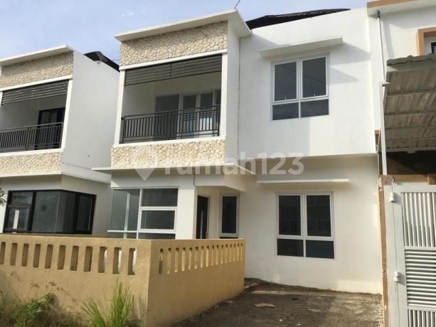 Freehold - Rare Opportunity To Own A Premium Residence In Jimbaran - Near Harvest Land, Bali Freehold - Rare Opportunity To Own A Premium Residence In Jimbaran - Near Harvest Land, Bali